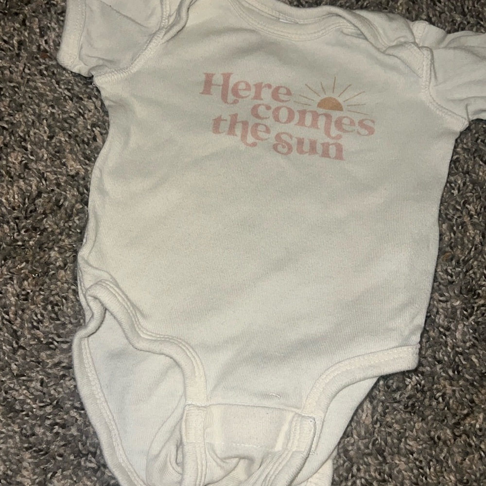 The Beatles Baby Sz. 6 months Here Comes the Sun Onesie ☀️